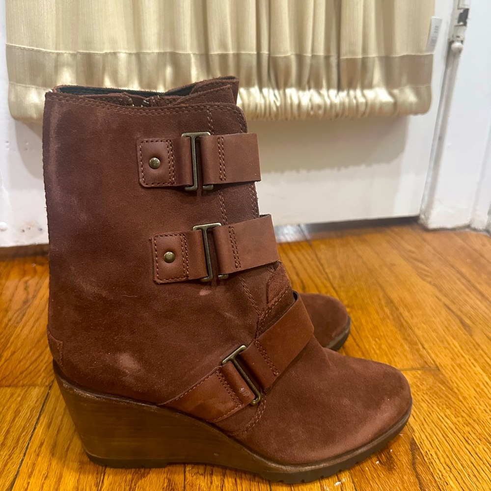 Sorel Wedge Booties